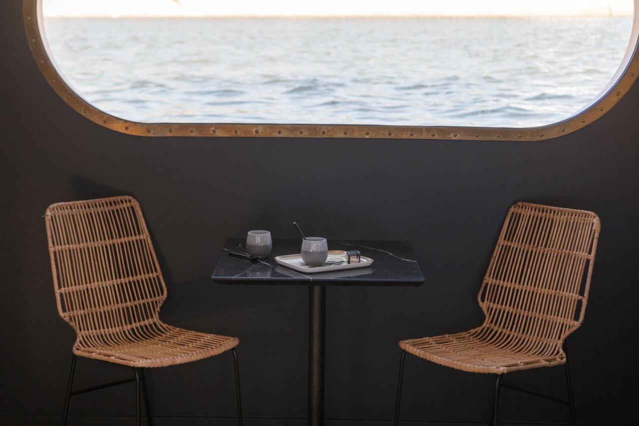 فندق La Peniche - Bed And Bicycle - Tournon المظهر الخارجي الصورة