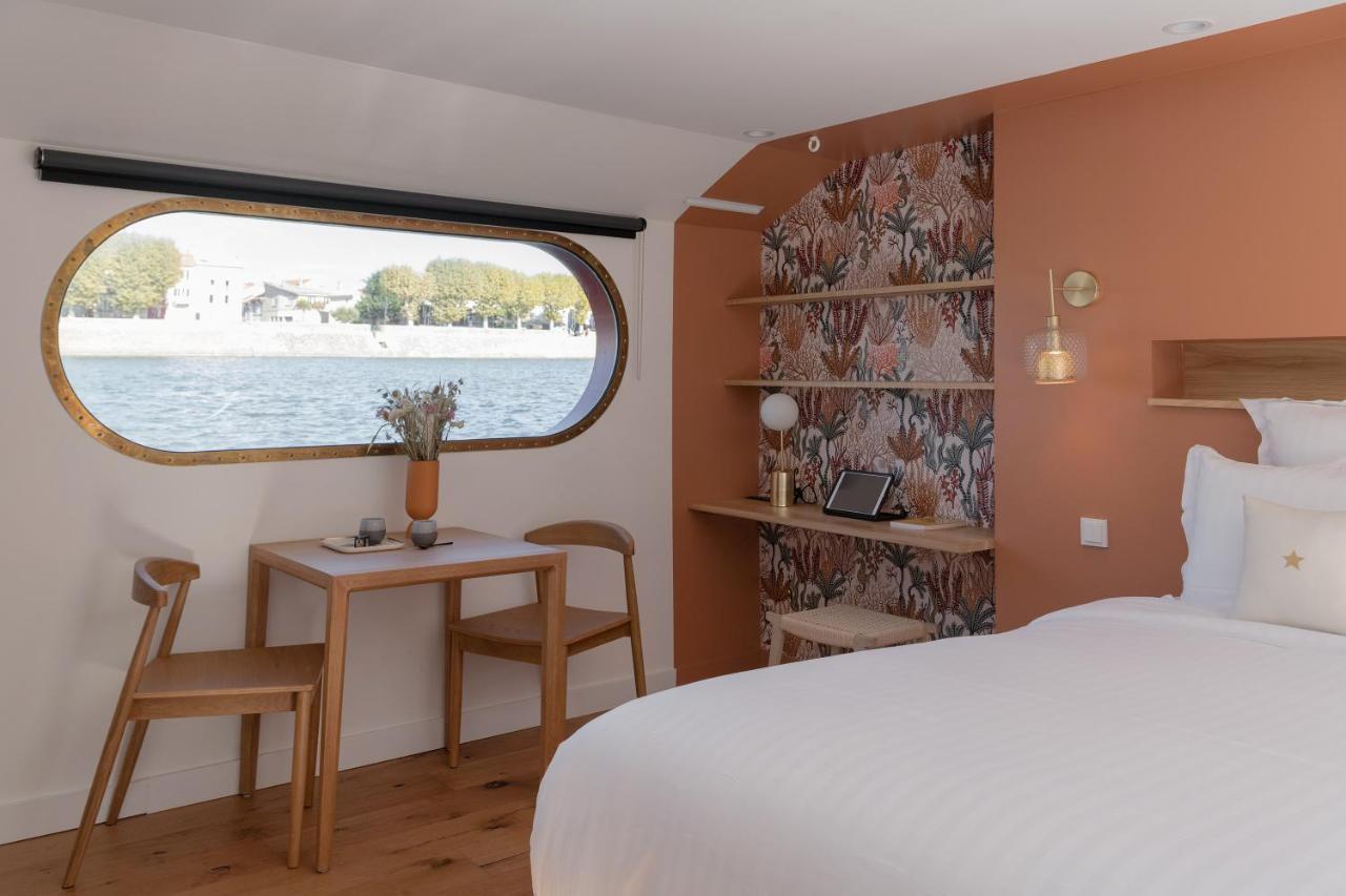 فندق La Peniche - Bed And Bicycle - Tournon المظهر الخارجي الصورة