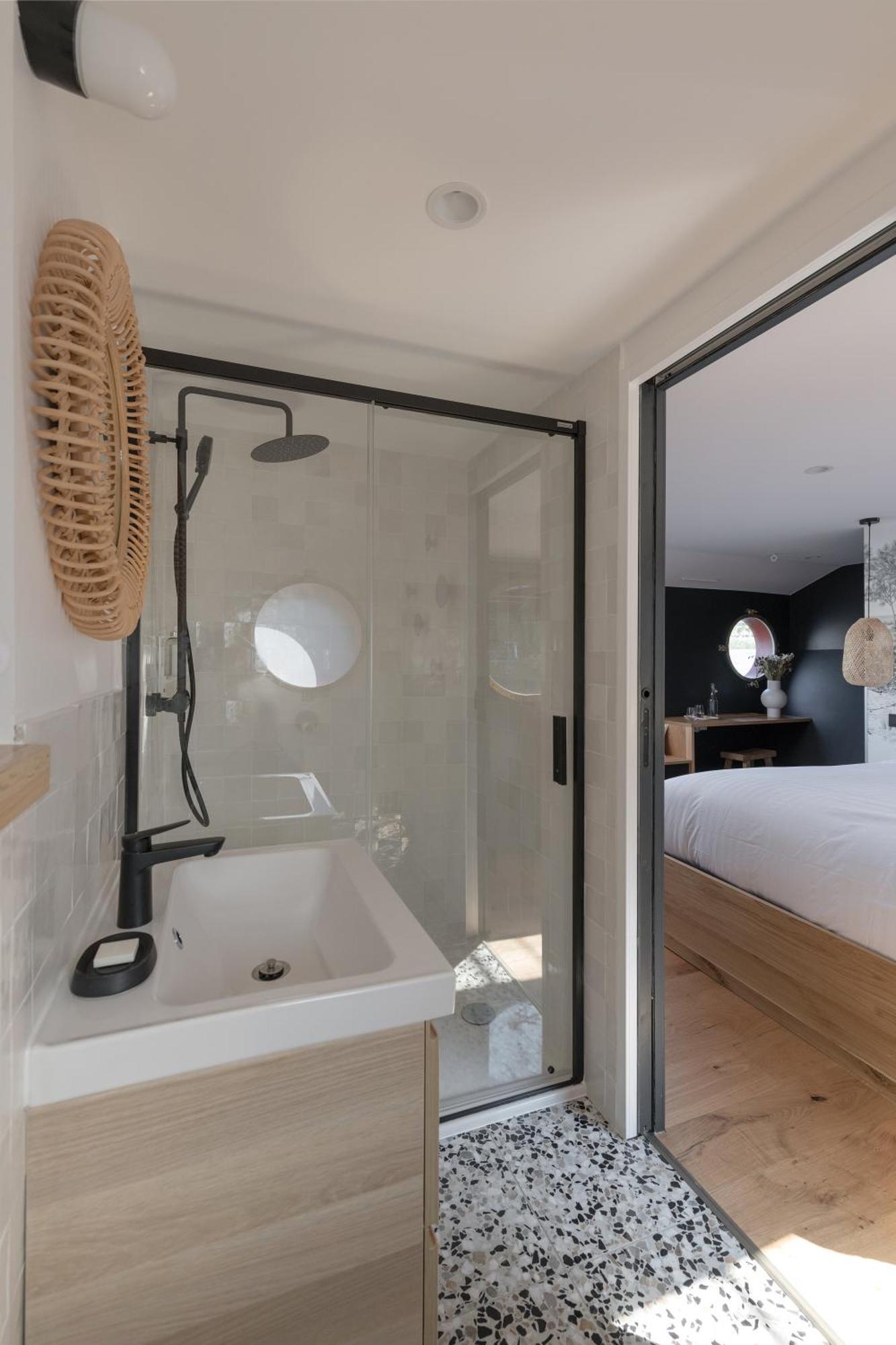 فندق La Peniche - Bed And Bicycle - Tournon المظهر الخارجي الصورة
